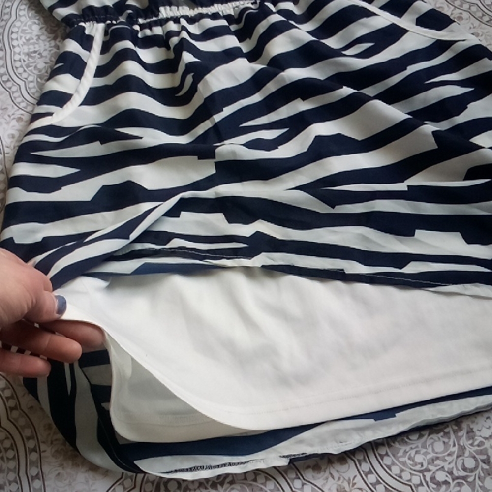 Blue and white striped dress - Picture 13 of 13